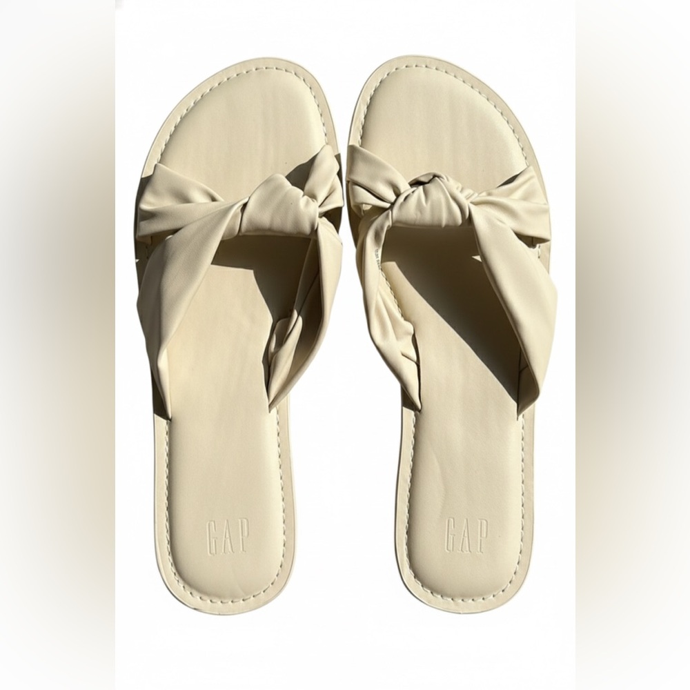 Gap Women's Knotted Faux-Leather Femme Flip Flop Sandals Cream Size 8 NWT